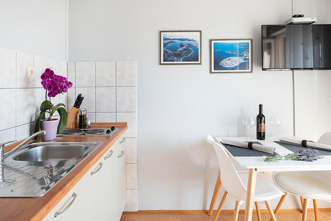 Jimy Apartments Šibenik Екстериор снимка