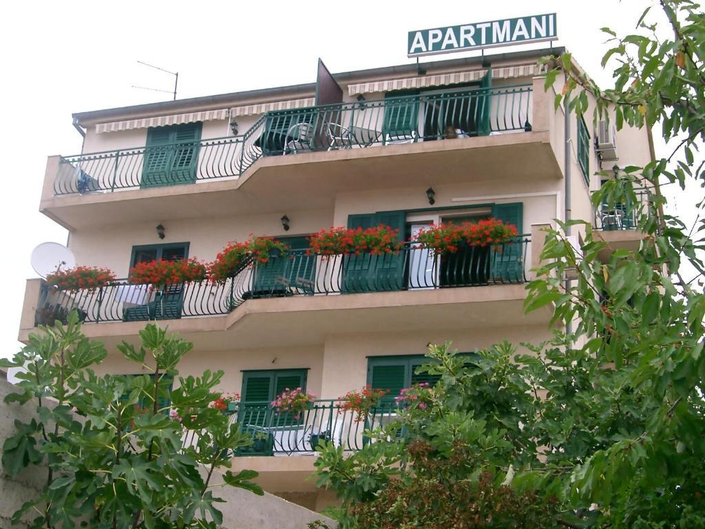 Jimy Apartments Šibenik Екстериор снимка